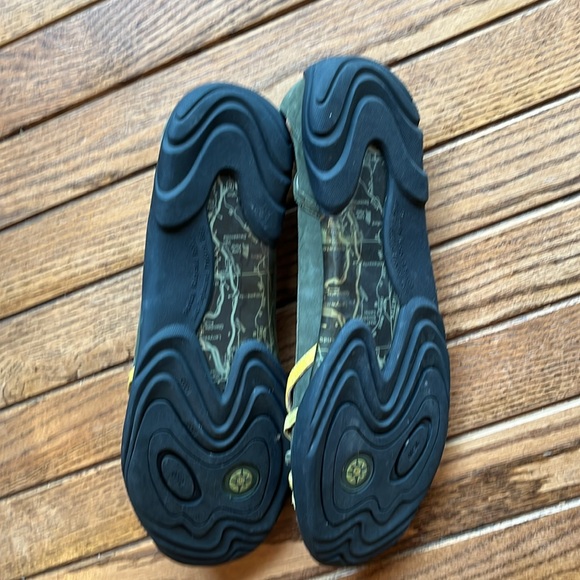 J41 Adventure On sandals size 11 - Picture 6 of 7